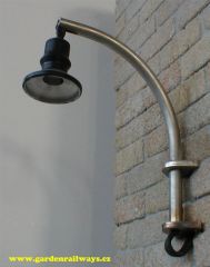 lampa pro zahradní železnici nástěnná