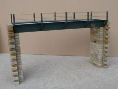 Most 30 01 s prodlouženými pilíři.